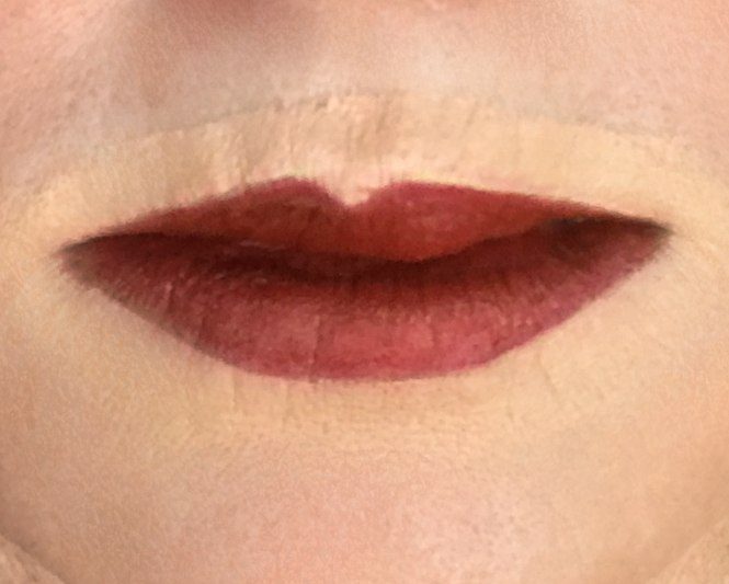 crossdresser makeup procedure for Lipstick using lip brush
